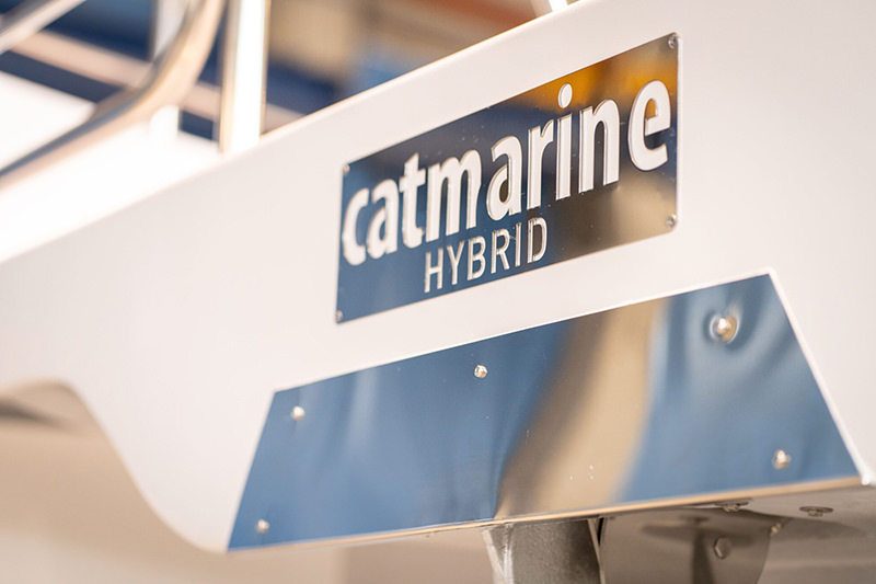 Catmarine 39 Hybrid